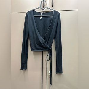 Black wrap around crop cardigan- Fabletics